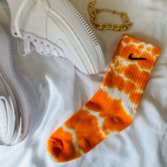 New Nike custom tangerine 🍊 Tie Dye Socks - Picture 5 of 6
